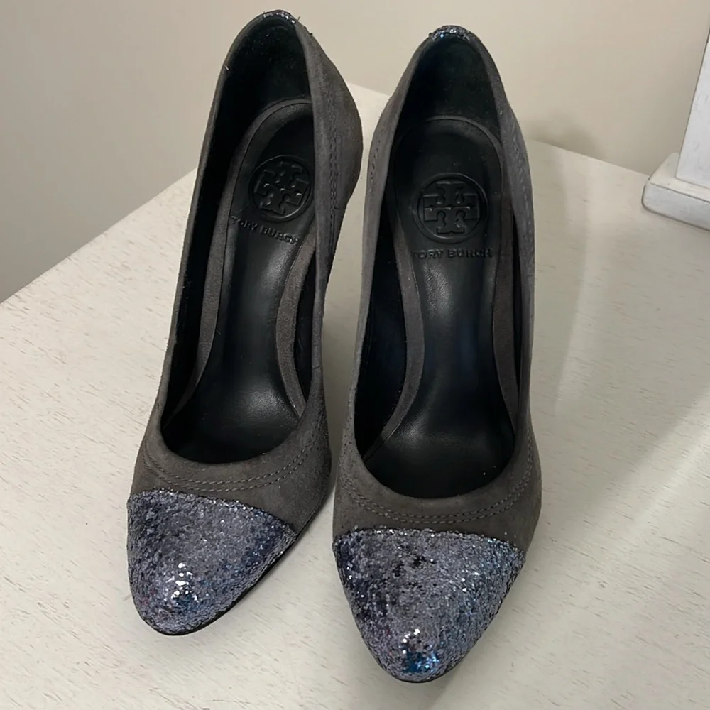 Tory Burch Women’s Gray Suede Wedges w/ Sparkle / Size 7 / Very Good Condition